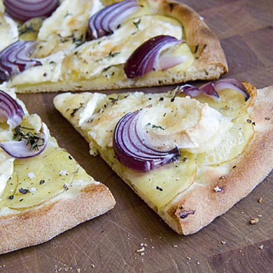 Rezeptbild: Kartoffelpizza mit Brie