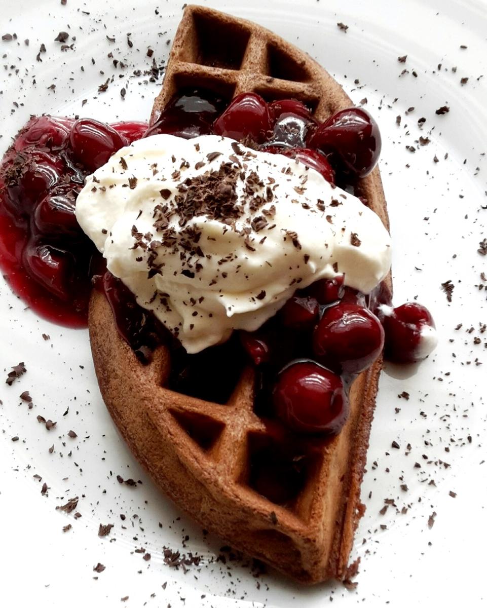 Rezeptbild: Schwarzwälder-Kirsch-Waffeln
