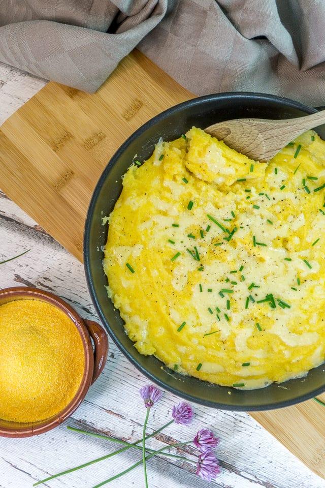 Rezeptbild: Cremige Polenta mit Bergkäse – authentisches Tiroler Kasmuas