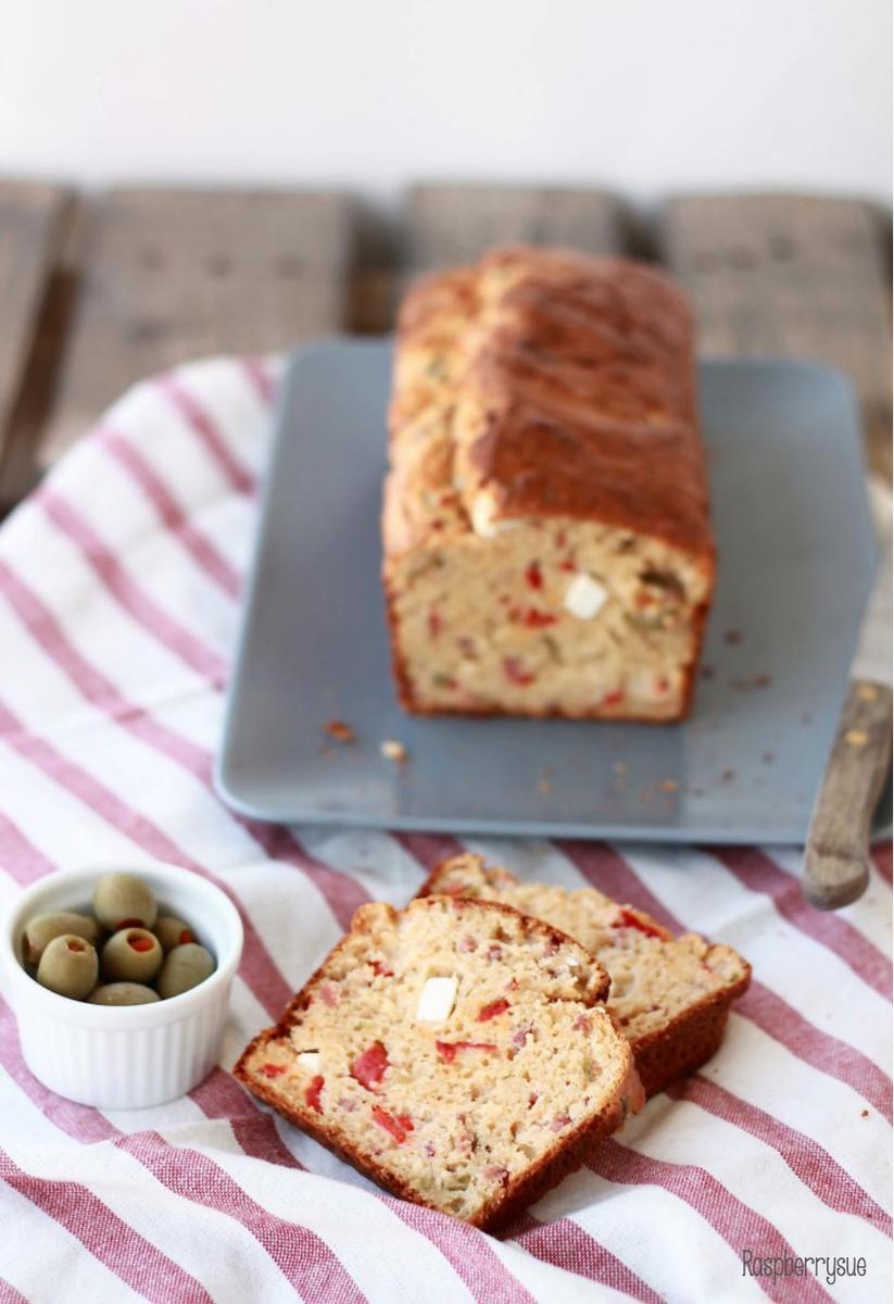 Rezeptbild: Pikantes griechisches Picknickbrot