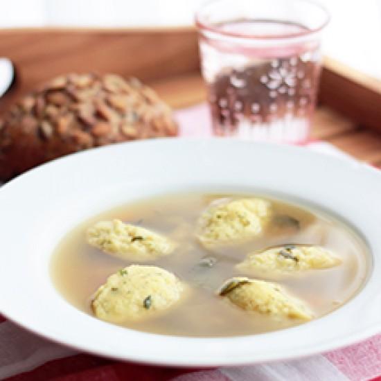 Rezeptbild: Grießklößchensuppe