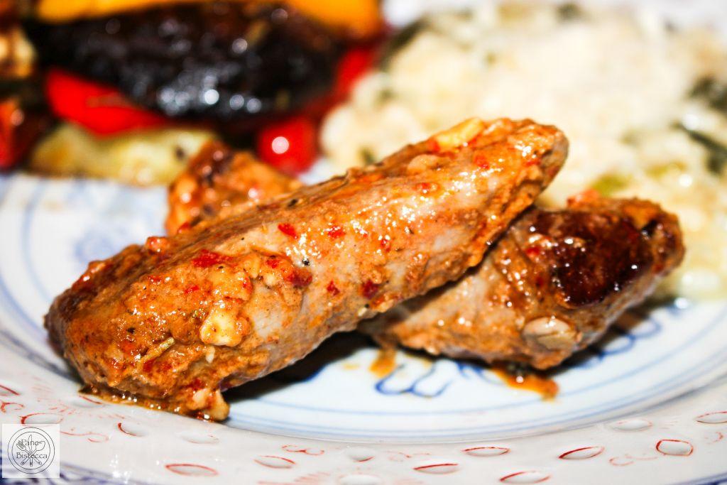 Rezeptbild: Lammfilets in Brandy-Marinade mit geröstetem Gemüse