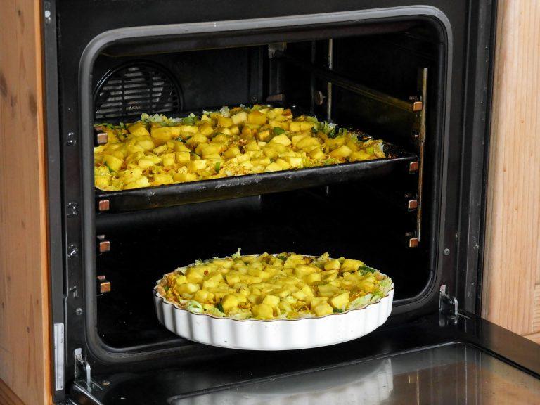 Rezeptbild: Sauerkrauttarte mit Ananas