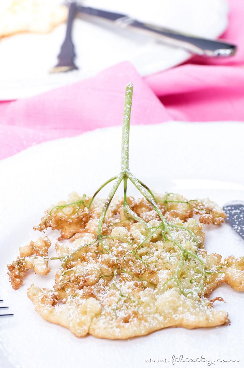 Rezeptbild: Holunderblüten-Küchlein