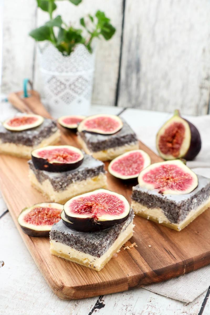 Rezeptbild: Mohn-Käsekuchen vom Blech mit Feigen