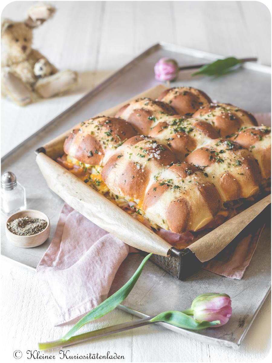 Rezeptbild: Hot Cross Bun Breakfast Sliders