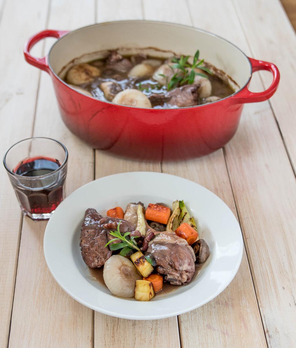 Rezeptbild: Coq au vin – Der Hahn im Wein