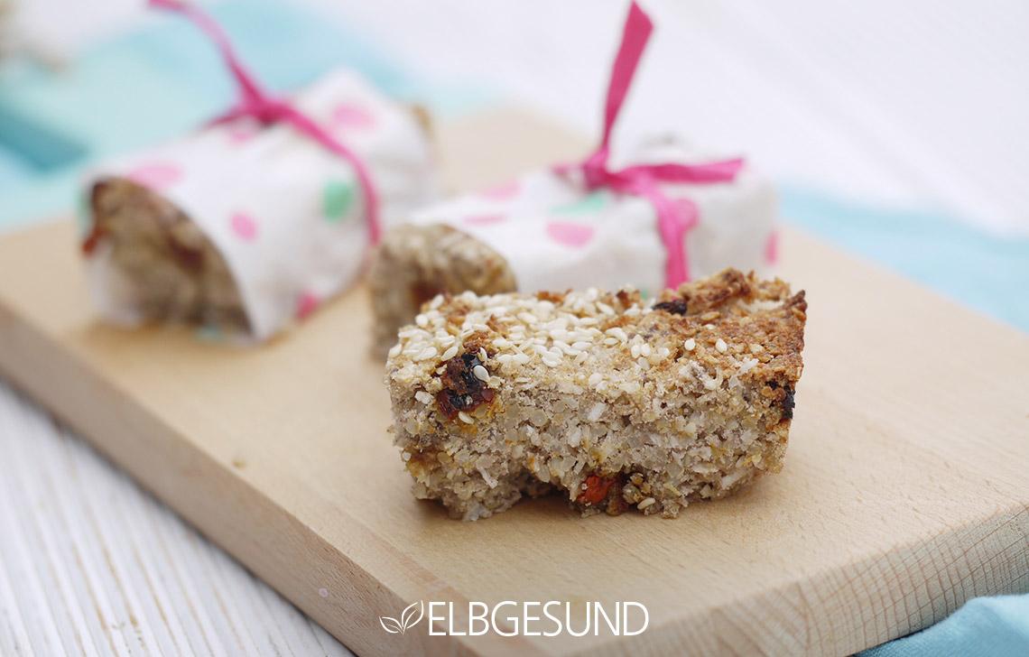 Rezeptbild: Für den Energiekick zwischendurch – knusprige Quinoa-Riegel