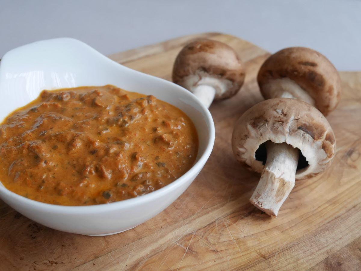 Rezeptbild: Vegetarische und vegane würzige Bratensoße