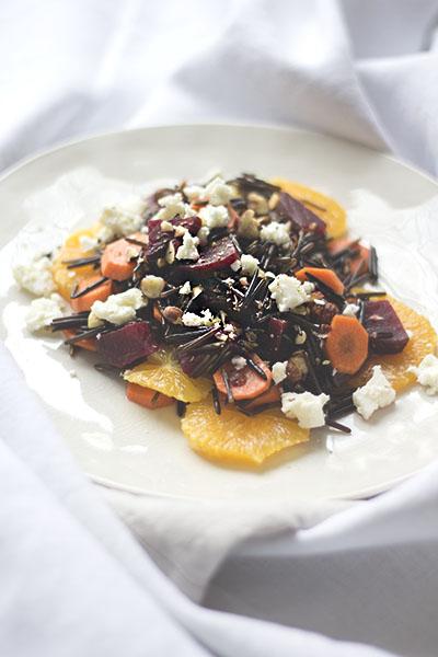Rezeptbild: Wildreis-Salat mit Orangen, Roter Bete und Haselnüssen
