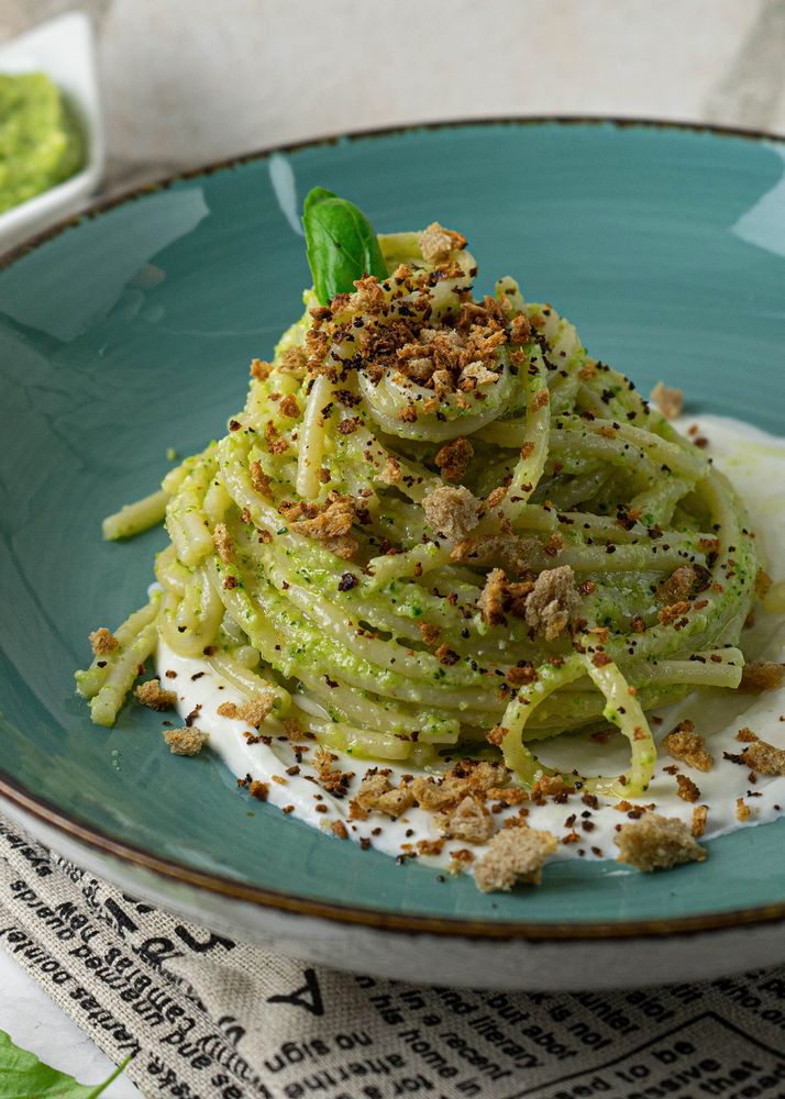 Rezeptbild: Spaghetti mit Zucchinipesto und Burrata Creme