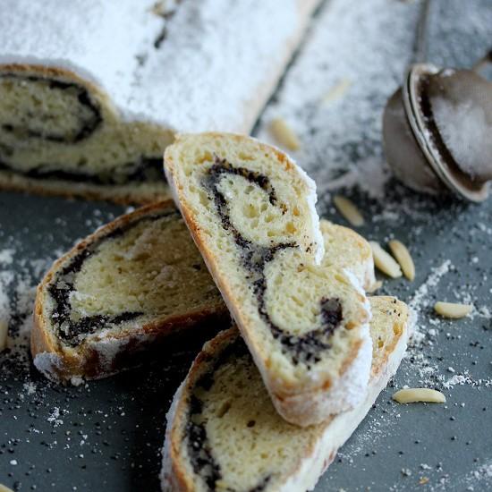 Rezeptbild: Mohnstriezel