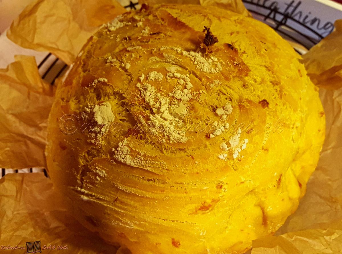 Rezeptbild: Safran-Speck-Brot