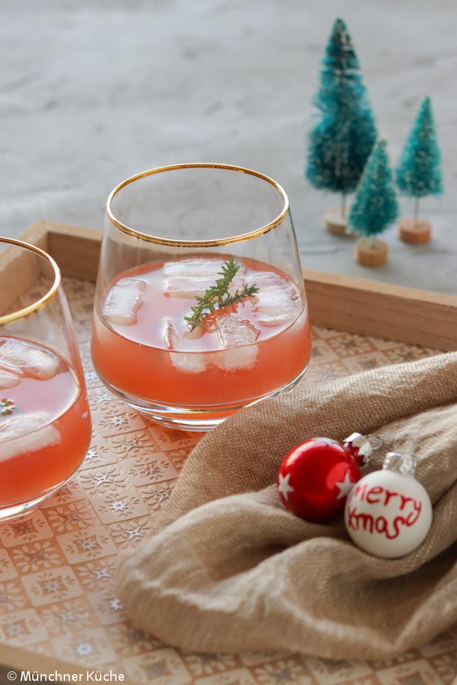 Rezeptbild: Rosa Weihnachtspunsch