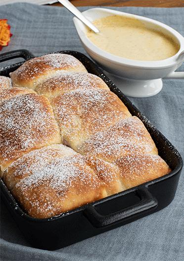 Rezeptbild: Buchteln mit Vanillesoße (Übernachtgare)