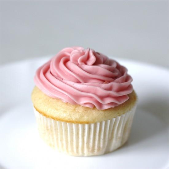 Rezeptbild: Zitronen Cupcakes mit Himbeer-Buttercreme