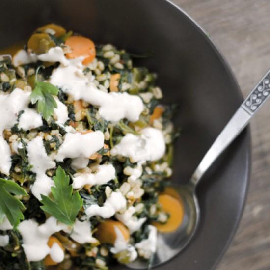 Rezeptbild: Gemüse mit Gerste und Gewürzjoghurt