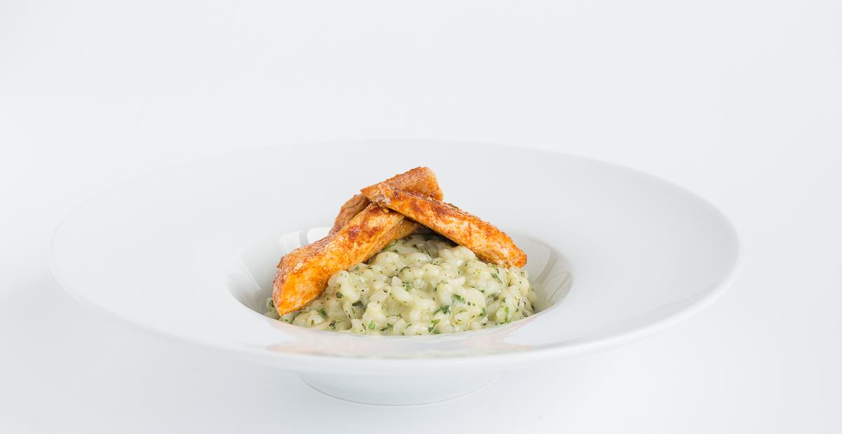 Rezeptbild: Kräuter-Risotto mit rotem Hühnchen