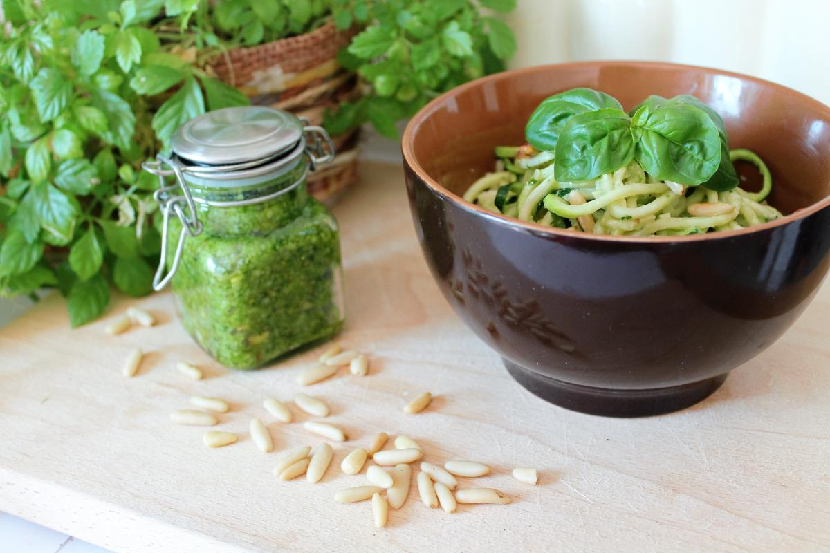 Rezeptbild: Zweierlei Pestos mit Zoodles