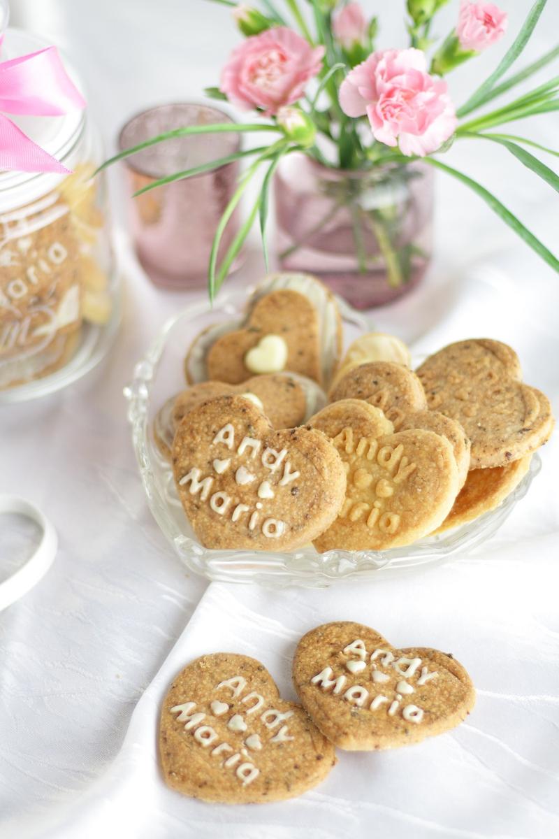 Rezeptbild: Personalisierte Geschenke aus der Küche & Erdbeer-Kekse zum Valentinstag