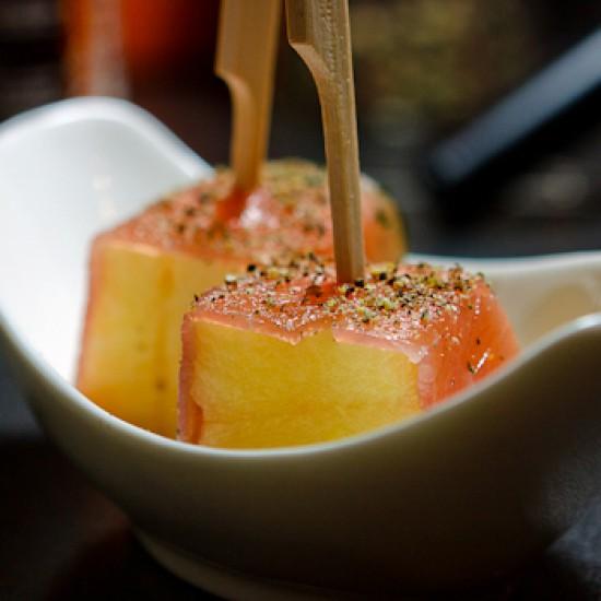 Rezeptbild: Ananas mit Graved Lachsschinken