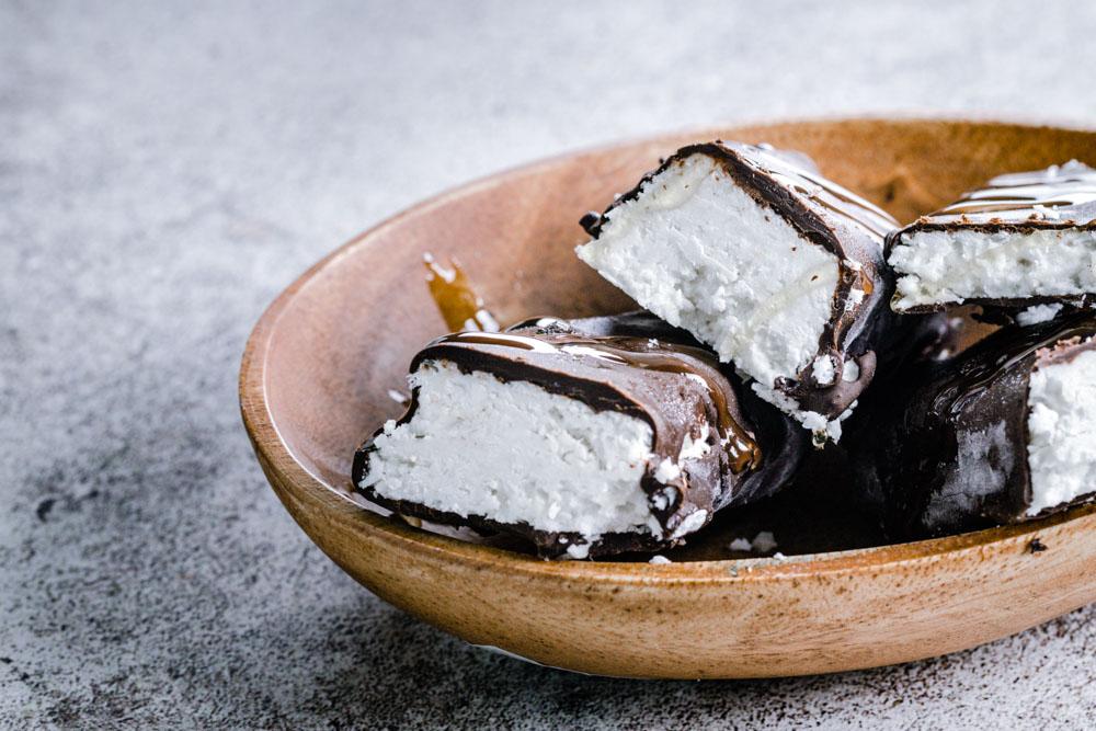 Rezeptbild: Roh-vegane Bounty Riegel 