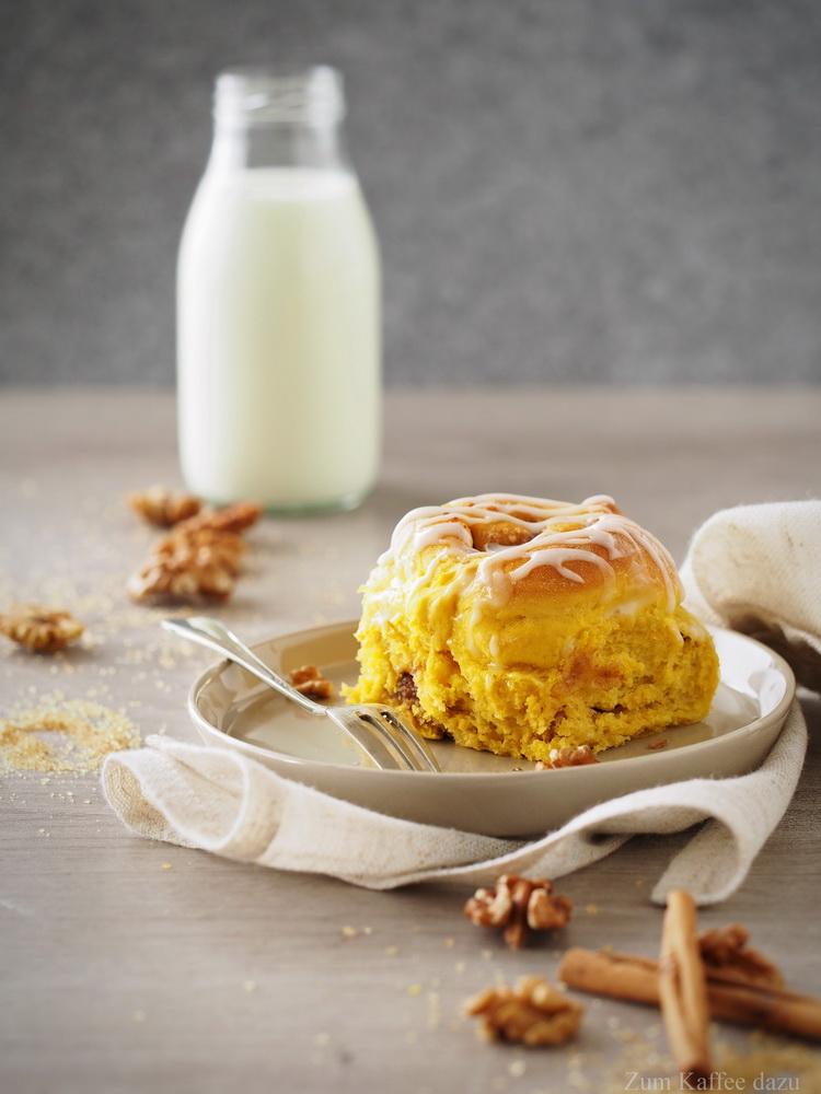 Rezeptbild: Zimtschnecken mit Kürbis und Walnuss