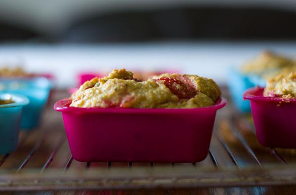 Rezeptbild: Erdbeer-Cashew-Kamut-Küchlein
