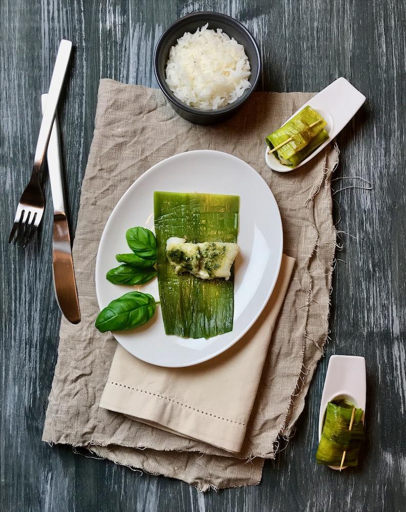 Rezeptbild: Skrei mit Basilikum-Koriander-Misopaste in Lauch