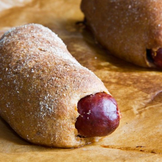 Rezeptbild: Würstchen im Vollkornrock