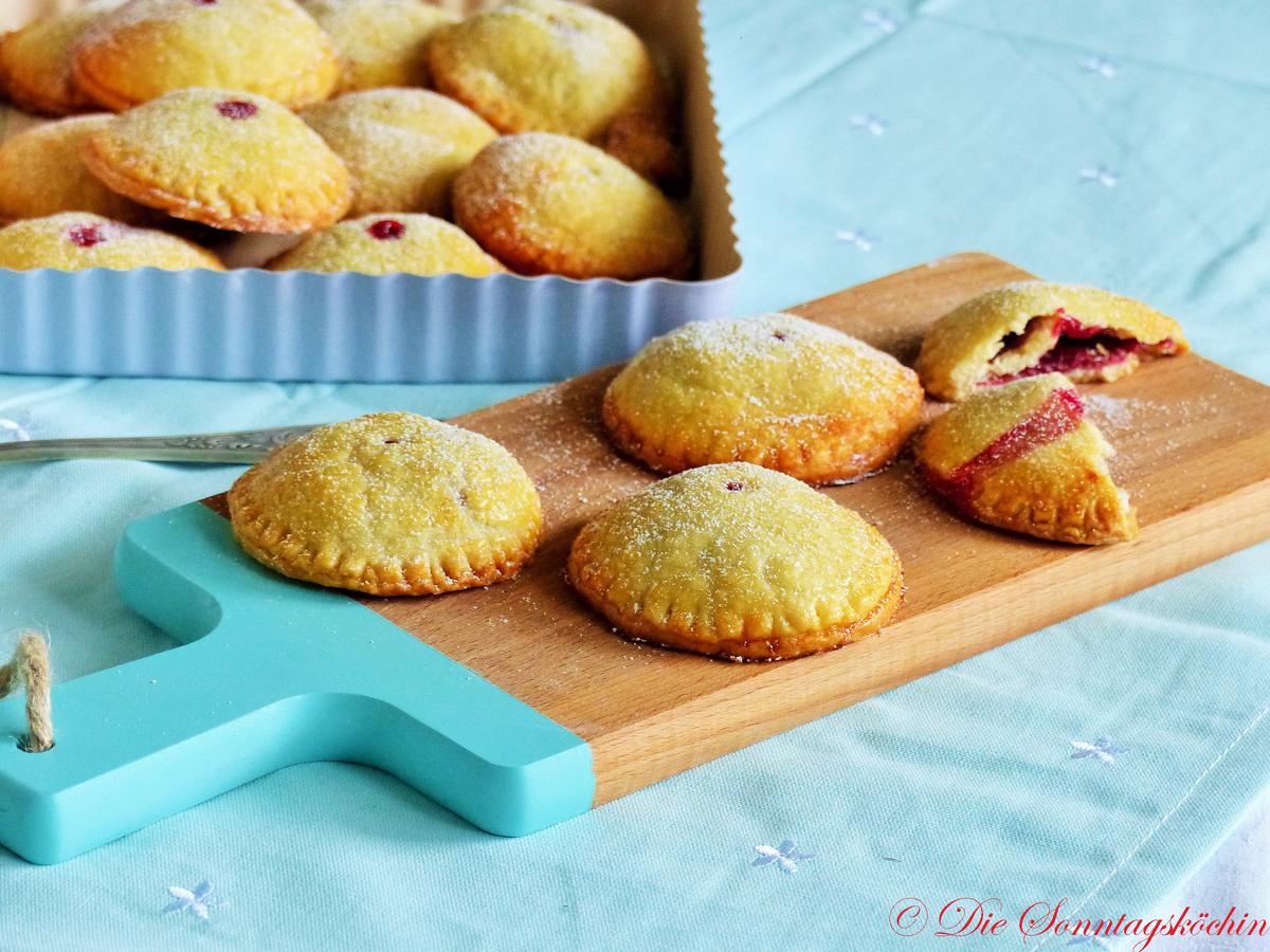 Rezeptbild: Kirsch-Vanille Hand Pie`s