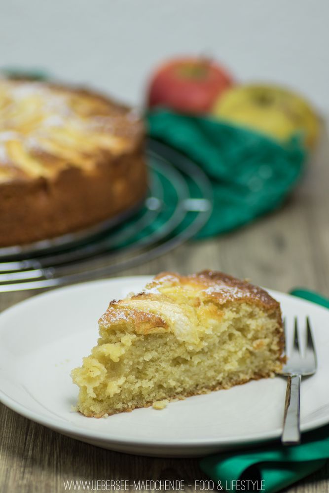 Rezeptbild: Einfacher Apfelkuchen mit Rührteig