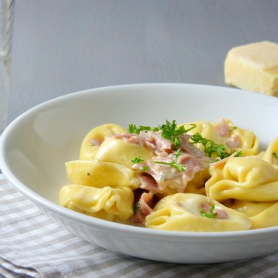 Rezeptbild: Tortellini alla panna