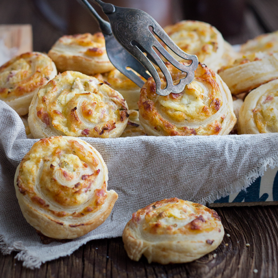 Rezeptbild: Käse-Schinken-Schnecken