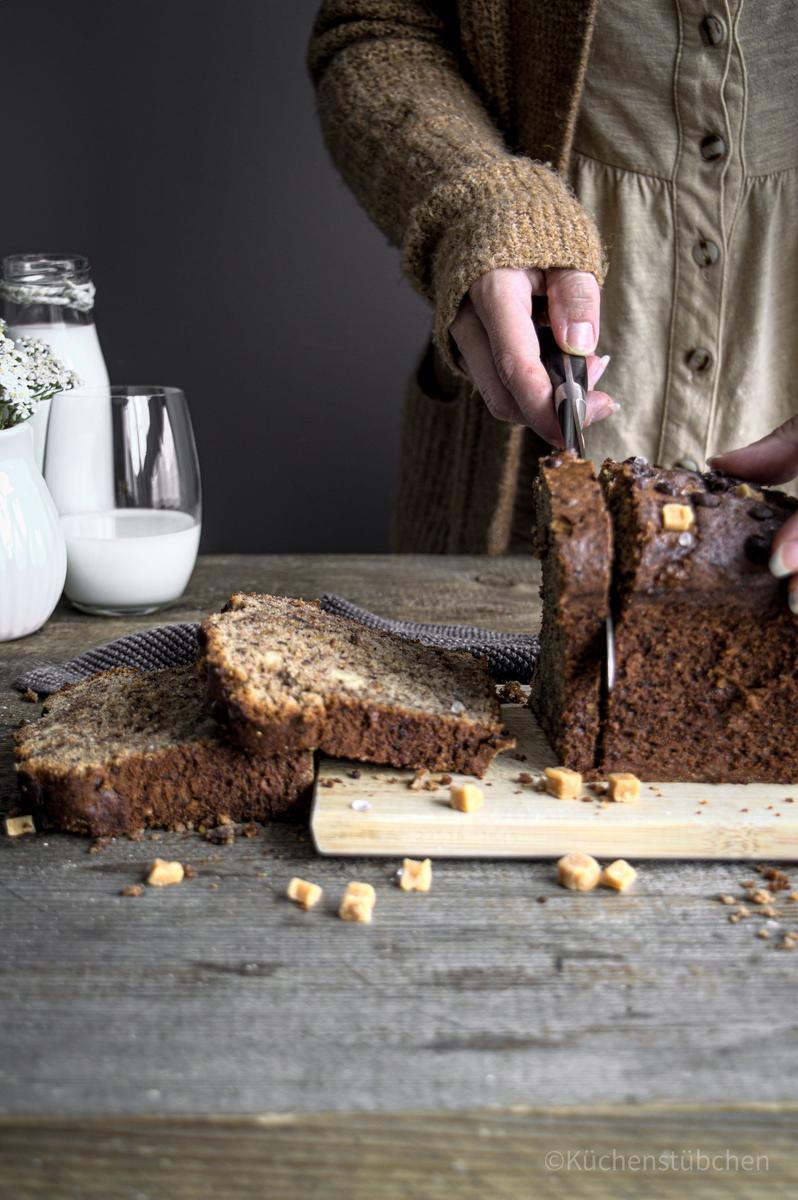 Rezeptbild: Bananen Schokobrot mit Salzkaramell