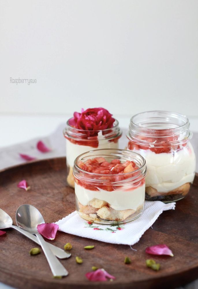 Rezeptbild: Rhabarber Tiramisu