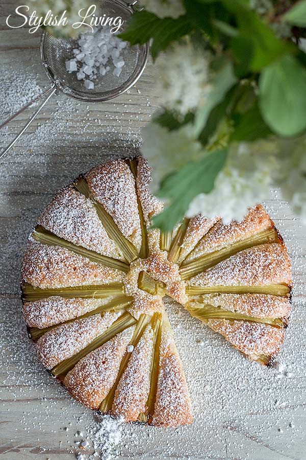 Rezeptbild: Blitzschneller Rhabarberkuchen
