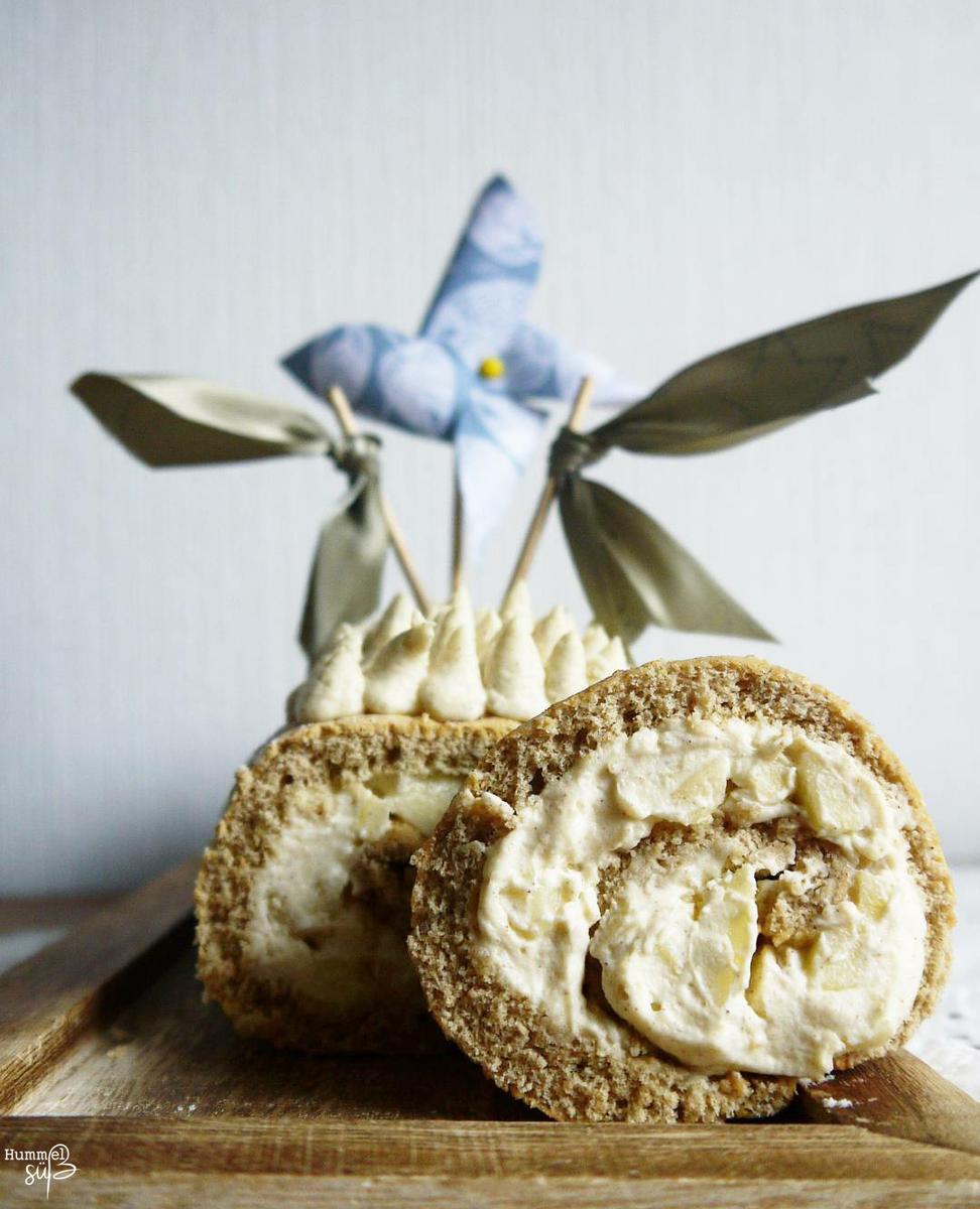 Rezeptbild: Gewürz-Apfel Biskuitrolle, mit Zimt-Mascarpone