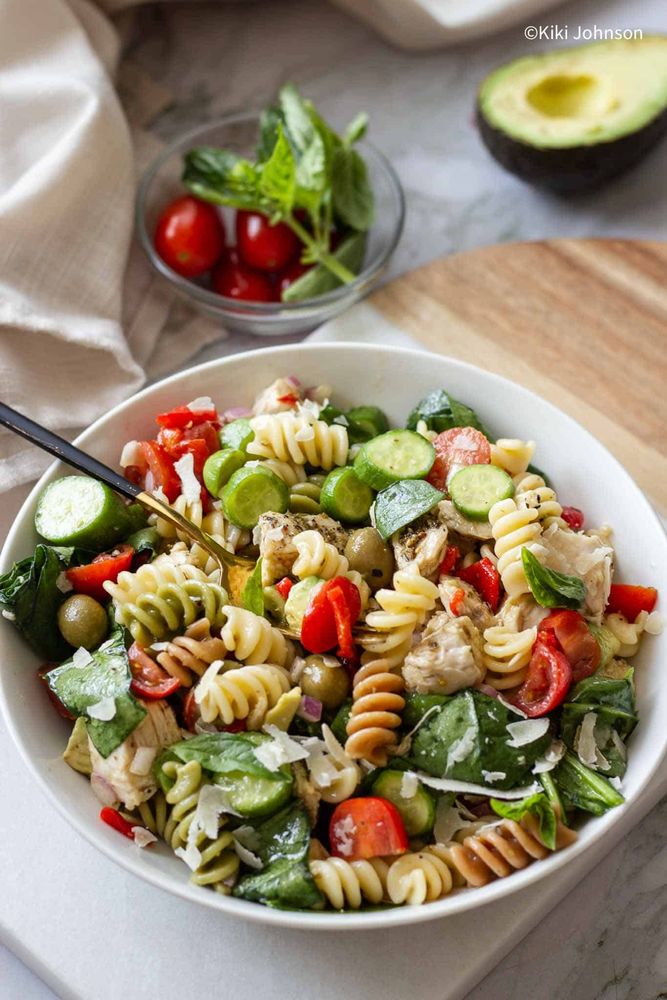 Rezeptbild: Schneller Nudelsalat mit Hähnchen