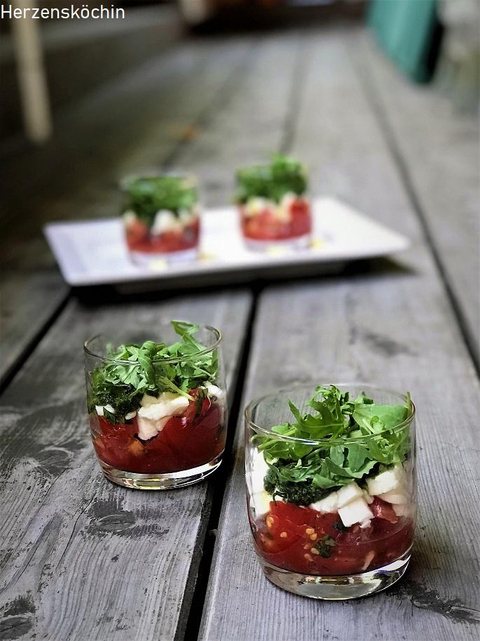 Rezeptbild: Caprese im Glas