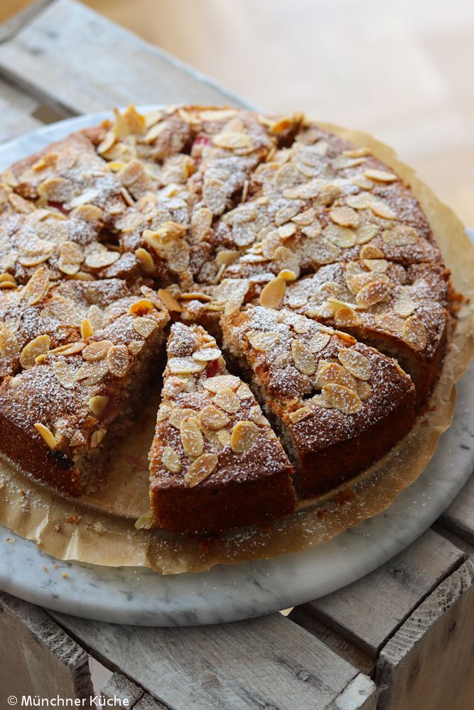 Rezeptbild: Rhabarber-Mandel-Kuchen