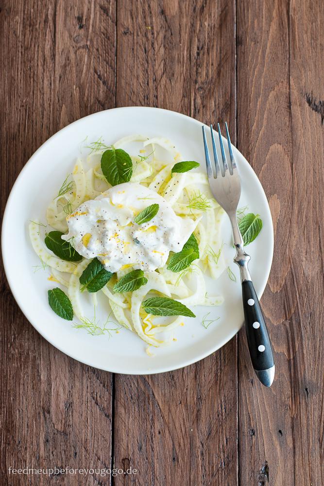 Rezeptbild: Fenchel-Salat mit Burrata, Zitrone und Minze