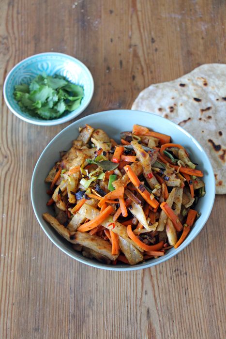 Rezeptbild: Kotthu - Brotsalat aus Sri Lanka