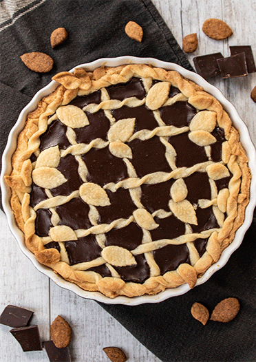 Rezeptbild: Crostata mit Amaretto-Schokoladen-Füllung