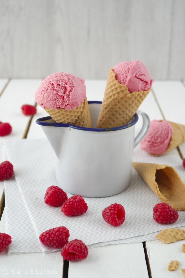 Rezeptbild: Himbeer-Joghurt-Eis 
