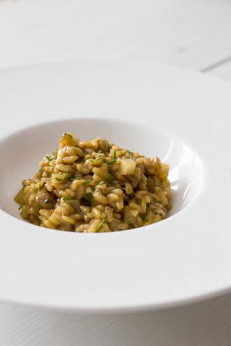 Rezeptbild: Lakritzrisotto mit Kohlrabi
