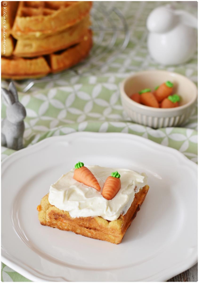 Rezeptbild: Carrot Cake Waffles mit Mascarpone Sahne Frosting