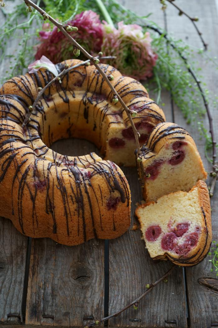 Rezeptbild: Saftiger Kirsch-Gugelhupf