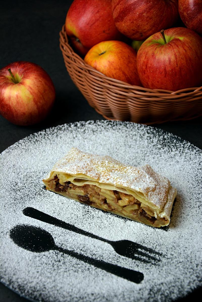Rezeptbild: Apfelstrudel in Blätterteig