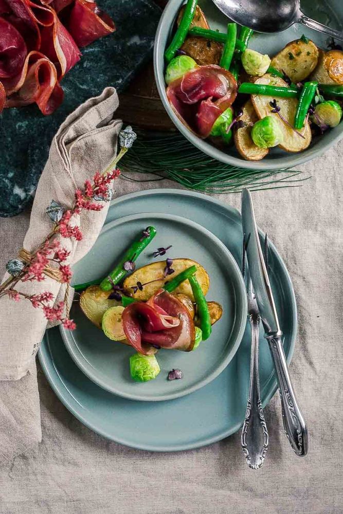 Rezeptbild: Lauwarmer gerösteter Kartoffelsalat